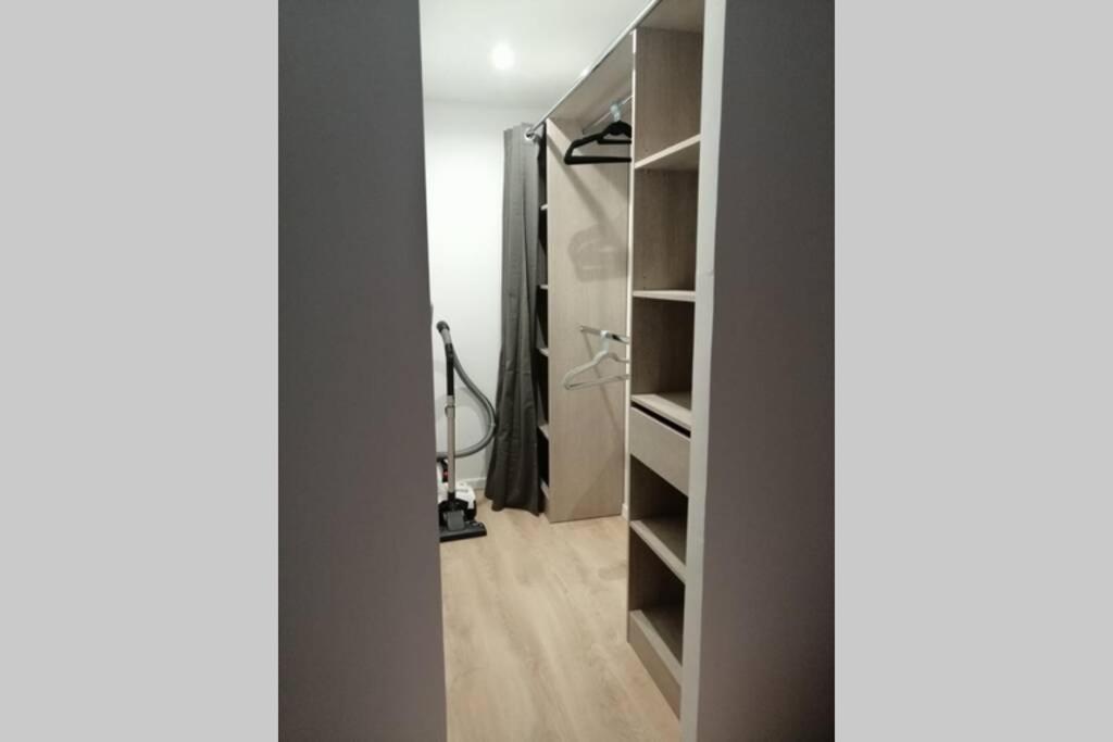 Charmant Appartement Avec Terrasse Pont-de-l'Isere ภายนอก รูปภาพ